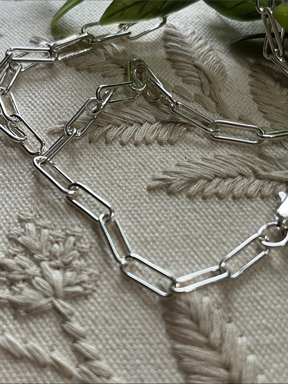 Sterling Paper Clip Chain 20” Necklace
New with Tags 925 Silver Jewelry - Picture 5 of 8